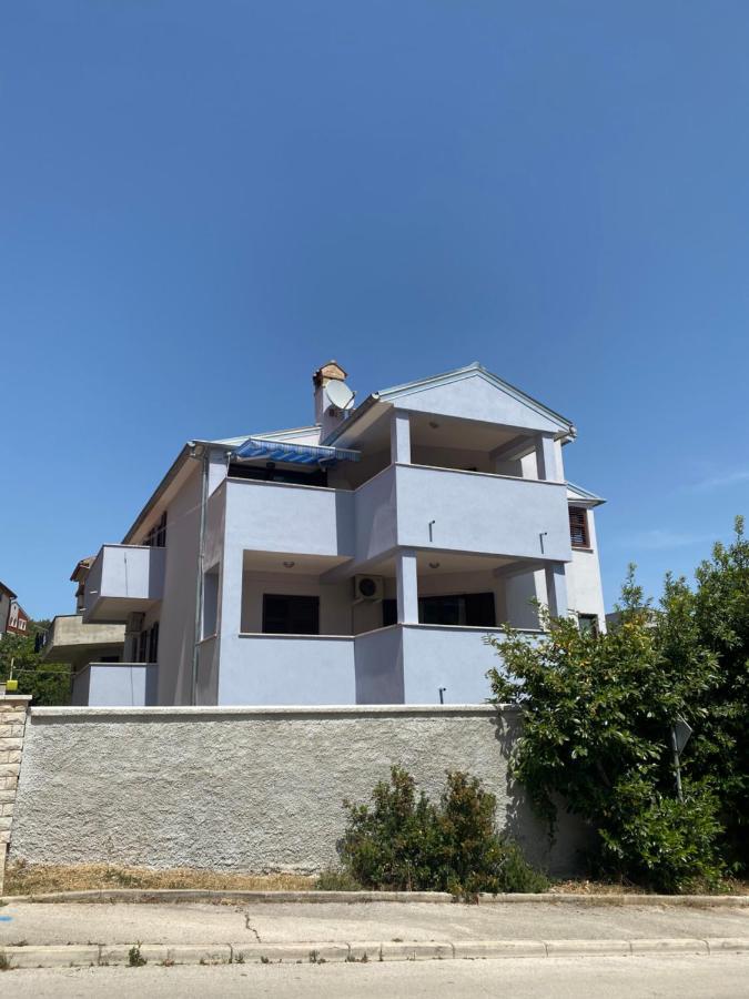 Apartments Lungomare Pula Exteriér fotografie